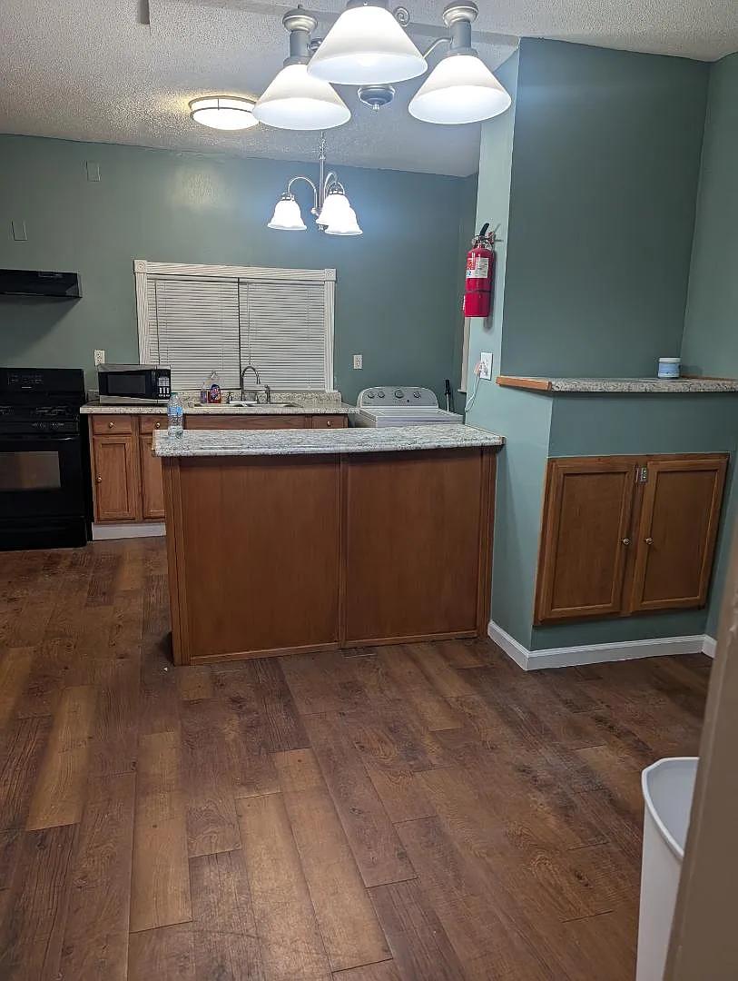 2701 W 11th Ave — Photo 4