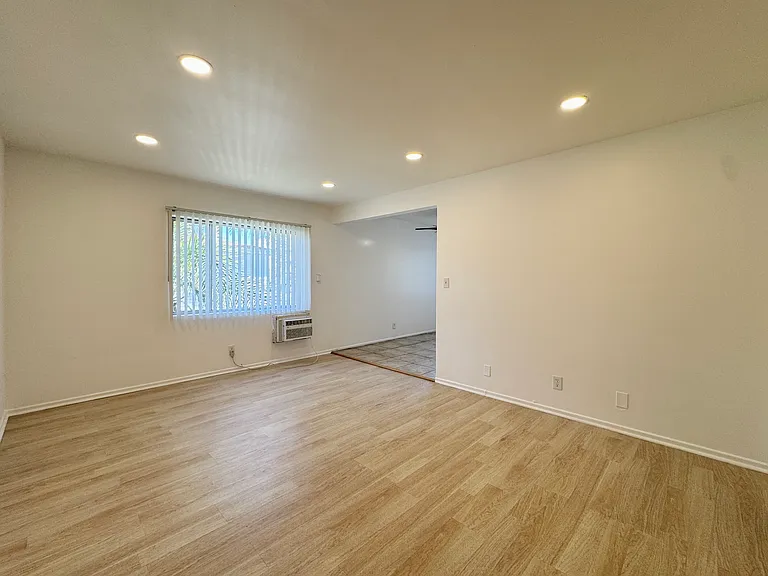 The Radford — Photo 9
