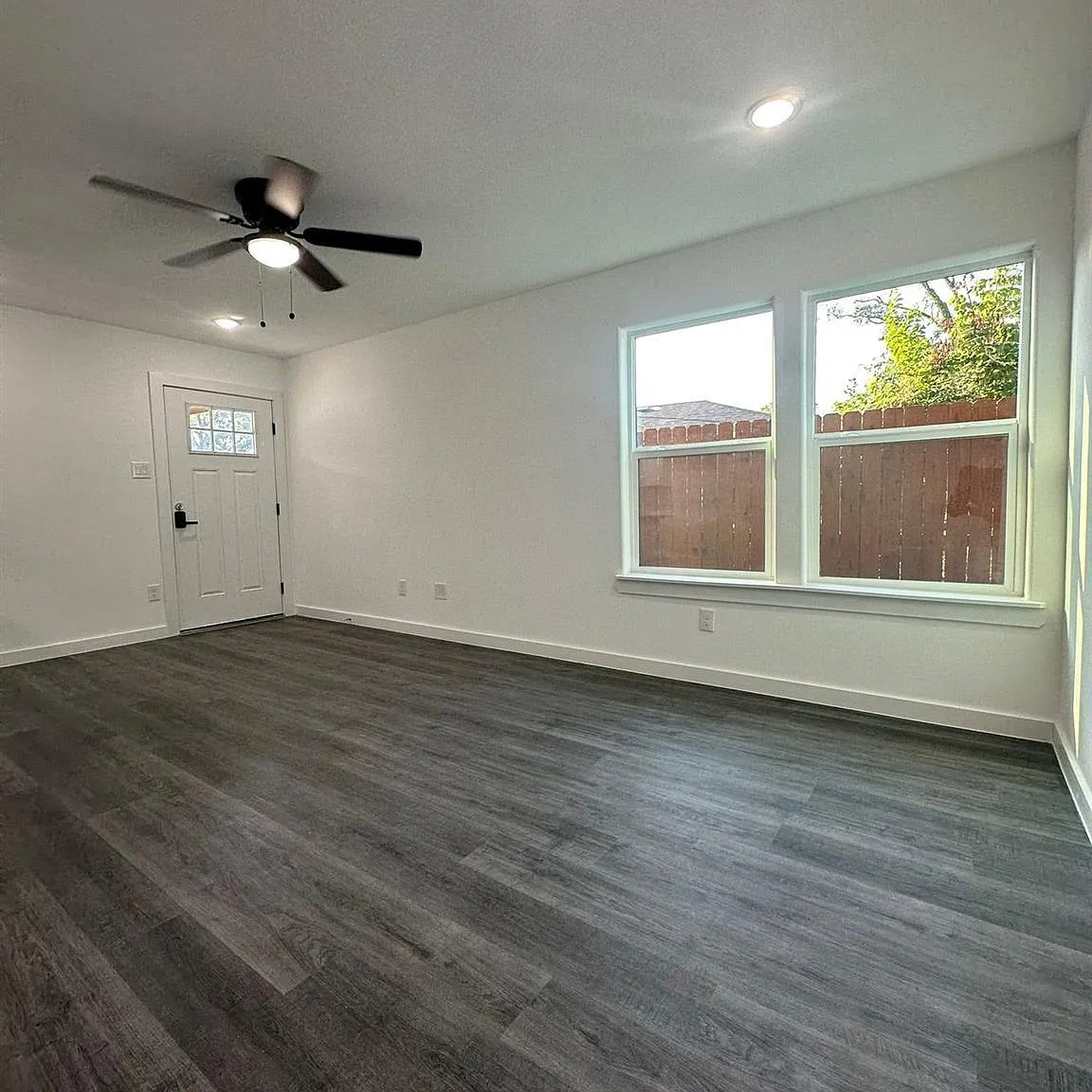 3 bed, 2.5 bath, 1150 sqft, $1,650 — Photo 3
