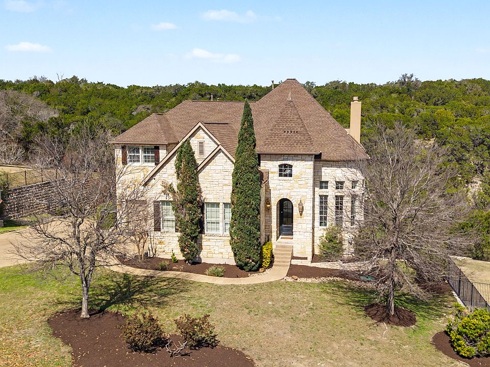 1st image of 121 Burgess Ln