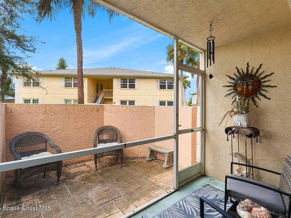1st image of 945 Sonesta Ave NE APT 105