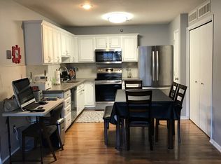 5924 Sutton Pl APT 1, Urbandale, IA 50322