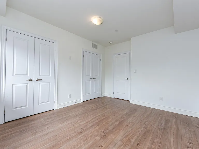 1145 Ossington Ave #D38 — Photo 33