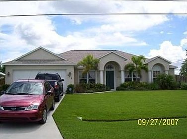 1st image of 658 SW Jeanne Ave