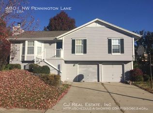 4801 NW Pennington Ln, Blue Springs, MO 64015