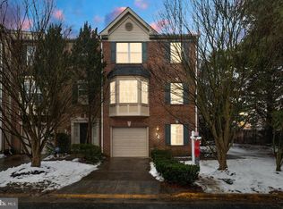 6 Parker Farm Ct, Silver Spring, MD 20906