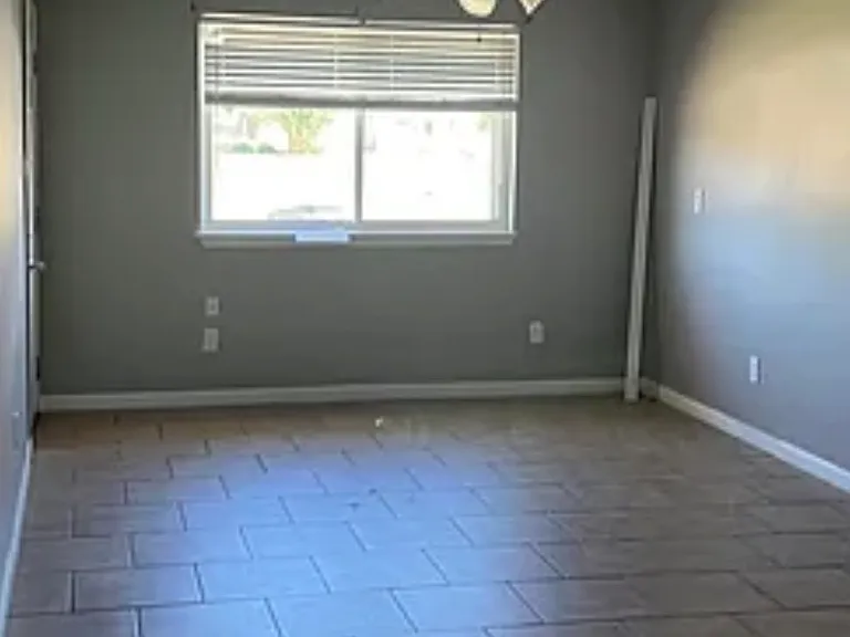4644 Bonita Dr — Photo 5