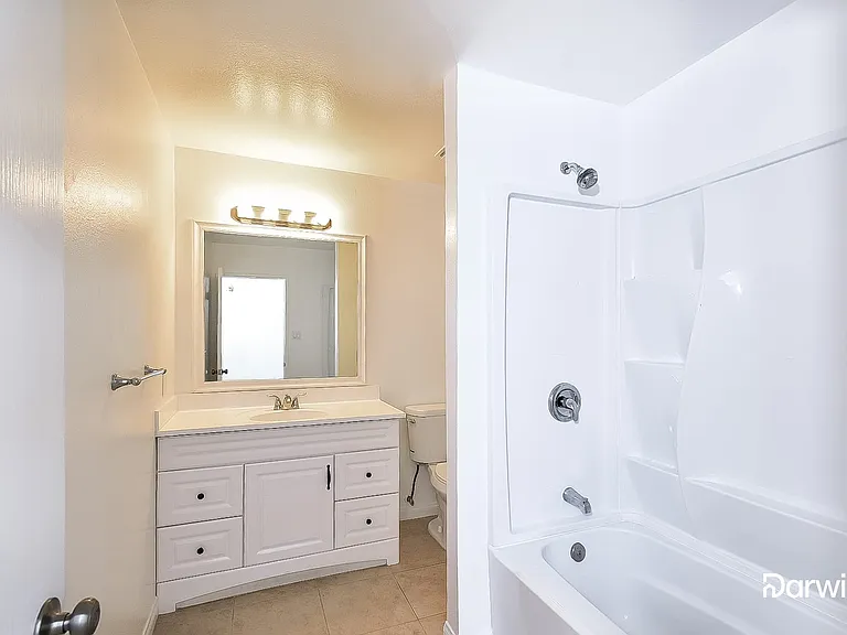 728 Sam Jonas Dr — Photo 13
