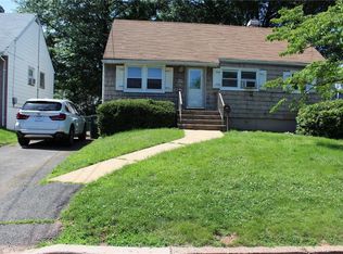 120 Worth St, Iselin, NJ 08830