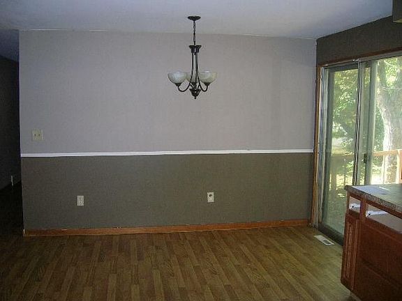 5th image of 379 Lincoln Ave