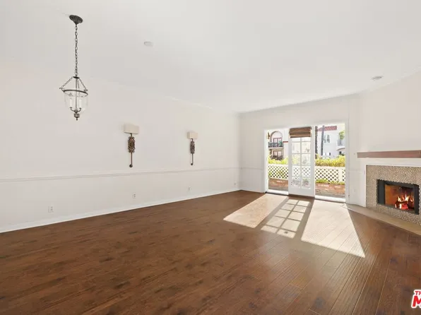 4401 Moorpark Way APT 105, Toluca Lake, CA 91602