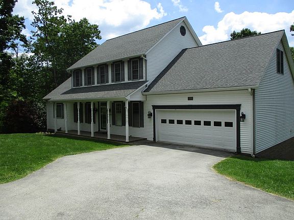 5th image of White Pine Dr