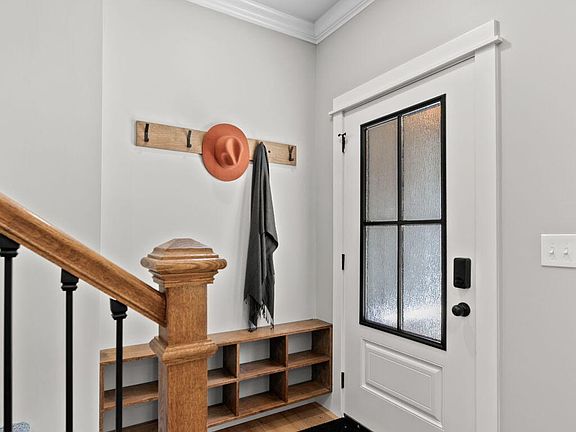 5th image of 7106 Remagen Ln