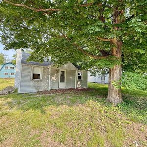 438 Cherry St, Manitou Beach, MI, 49253