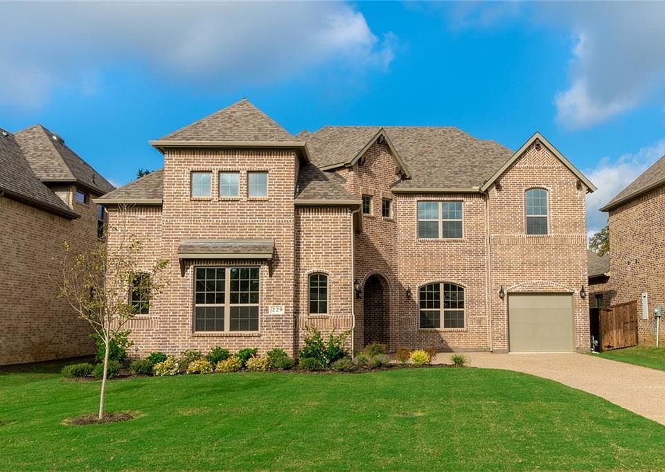 1st image of 229 Waterview Ct