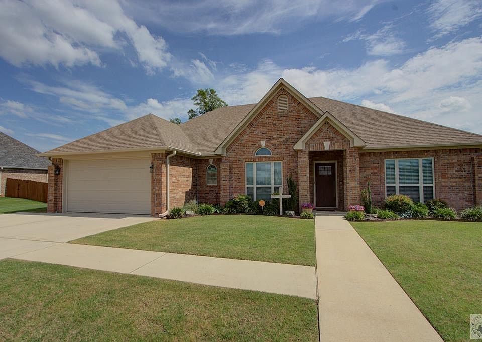 1st image of 62 Chester Field Cir