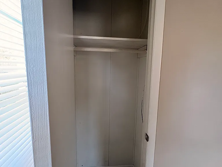 1821 Andrews Blvd — Photo 21