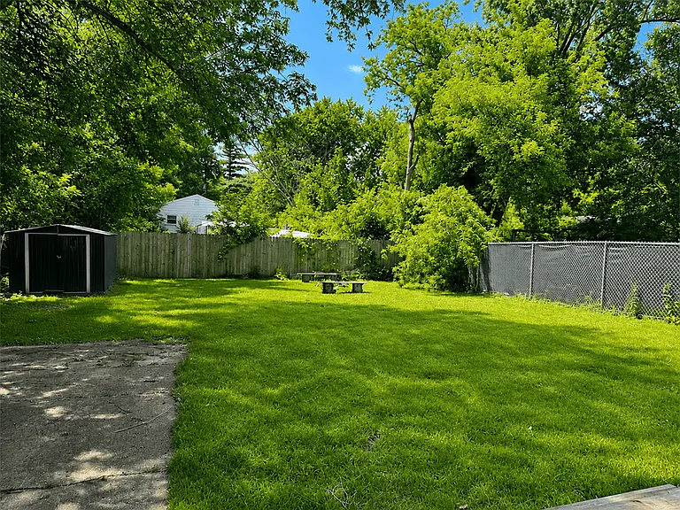 4918 Pleasant Grove Rd — Photo 13