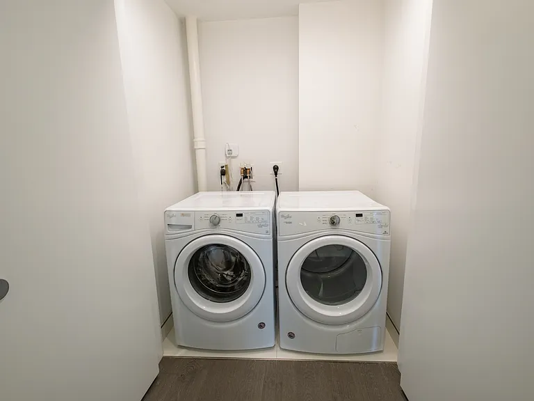 One Park Condos — Photo 55