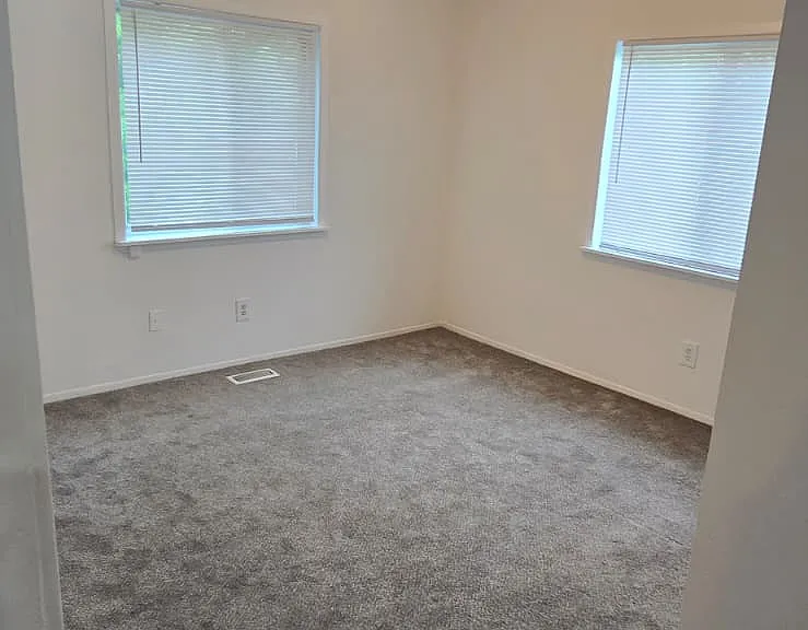 221 N Normal St #B3 — Photo 11