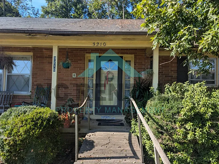 3210 Garden Rd — Photo 3