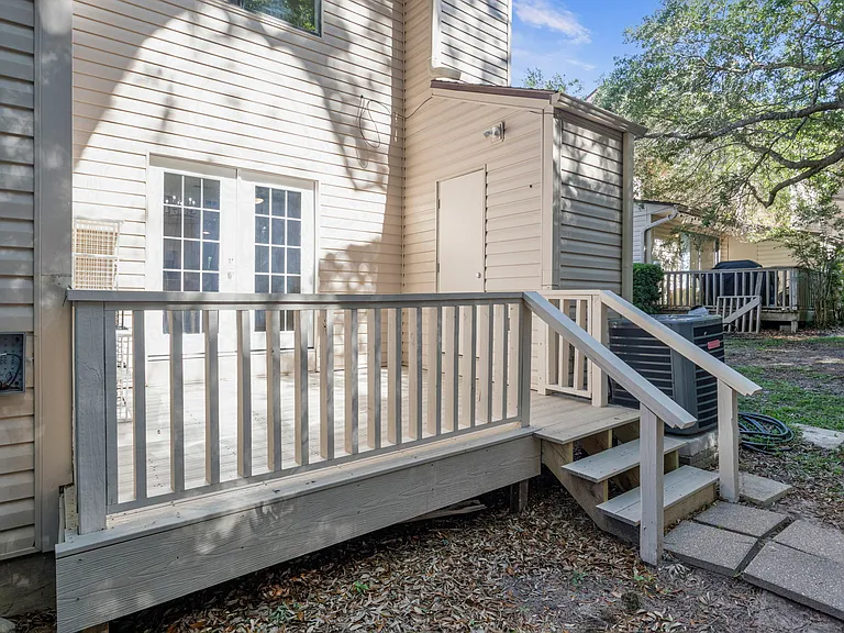 4221 Brookside Dr — Photo 37