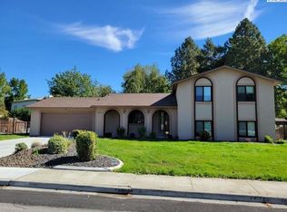 2206 Davison Ave, Richland, WA 99354