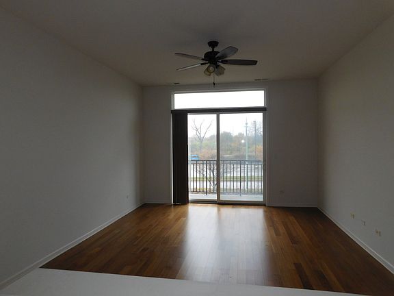 4th image of 300 Village Cir #C13