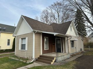 246 N Elizabeth St, Marine City, MI 48039