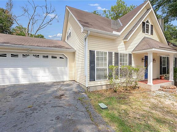 3rd image of 6128 Hampton Oaks Drive