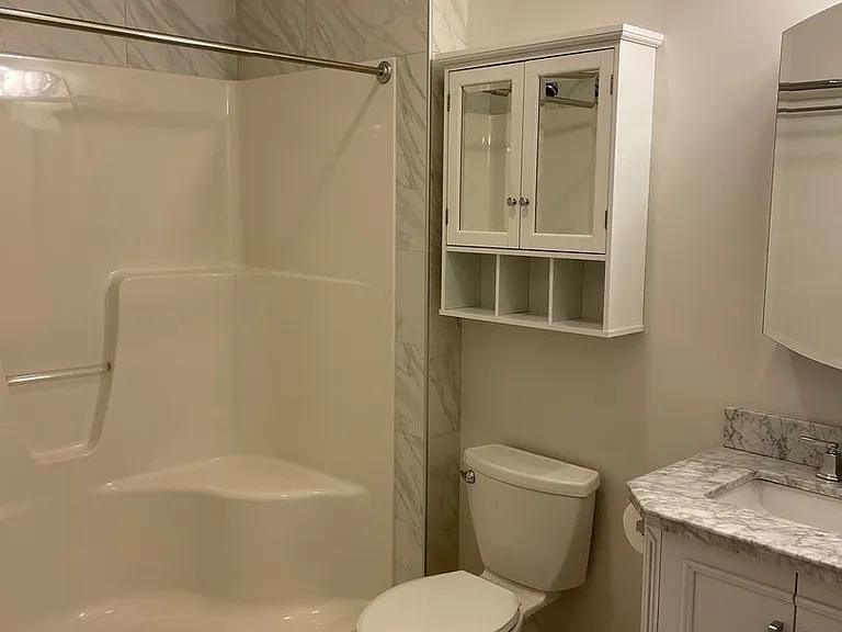 60 Crompton Ave — Photo 9