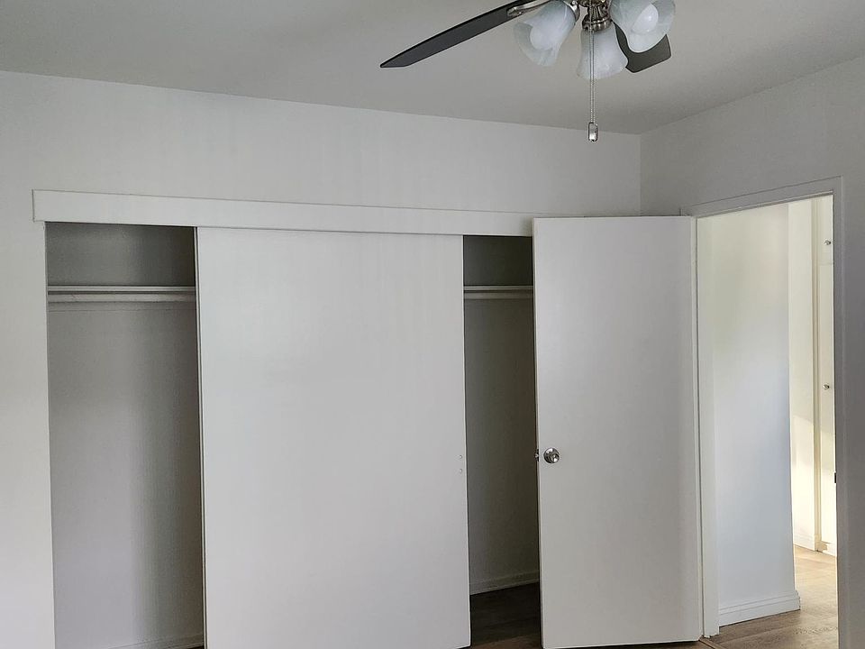 South Bedroom with closet