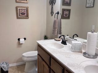 19600 Adagio Ln, Edmond, OK 73012