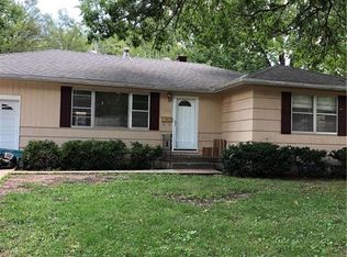 11305 Kensington Ave, Kansas City, MO 64137