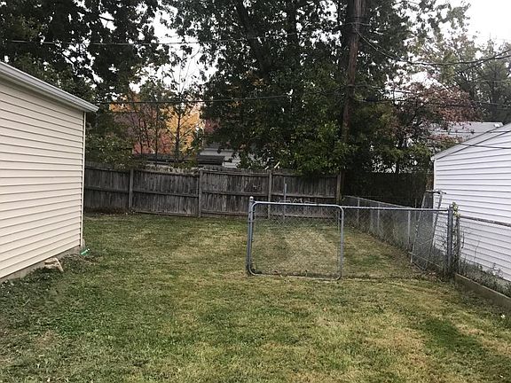 5th image of 715 E 249th St