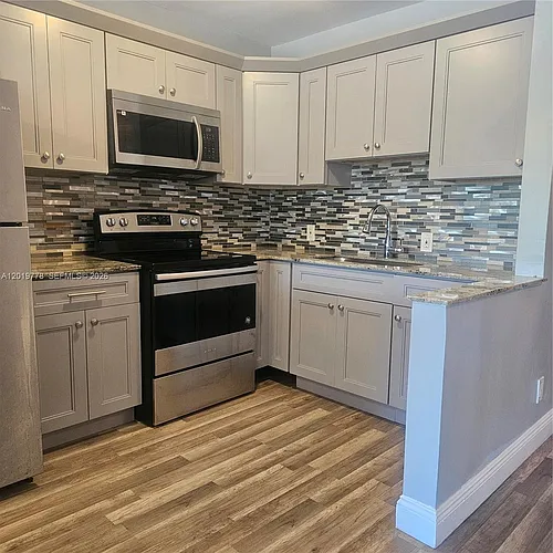 3116 E Sunrise Blvd #3116 Photo 1