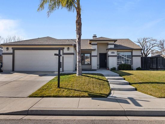 642 Waxwing Ln, Newman, CA 95360