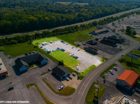 204 Madison Square Dr, Madisonville, KY 42431