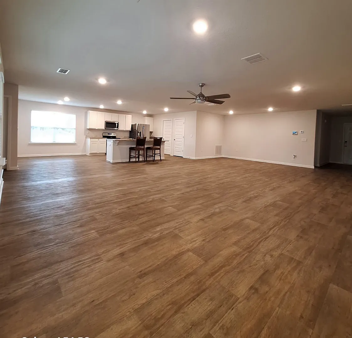 223 Ryder Ln — Photo 3