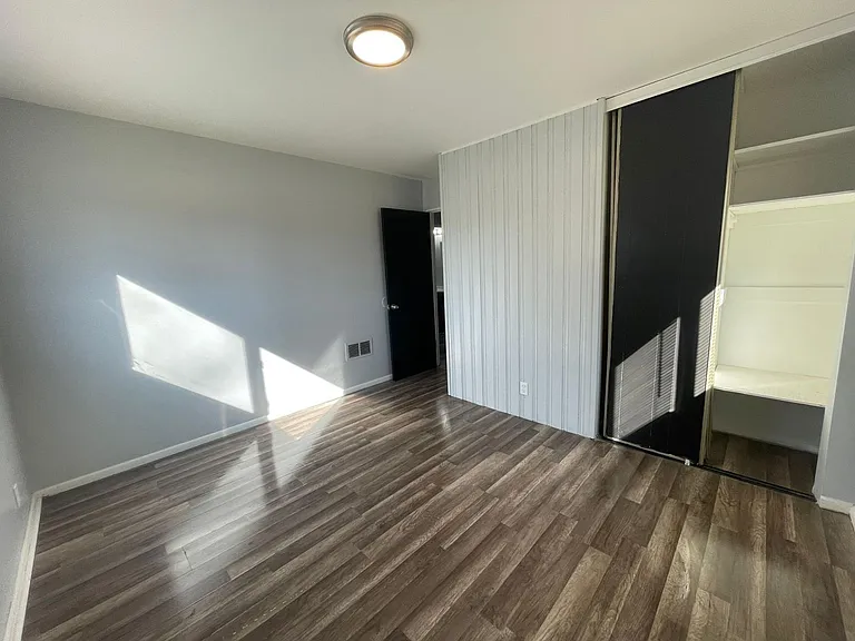 3421 Elmhurst Dr — Photo 6