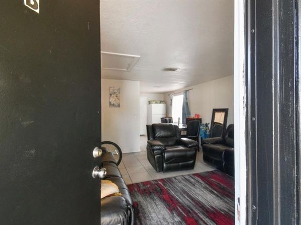 tampa-florida-82242378 picture