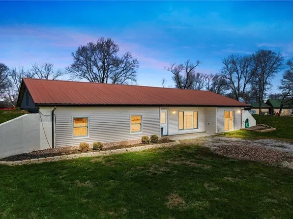 14536 Beamer Rd, Rayville, MO 64084