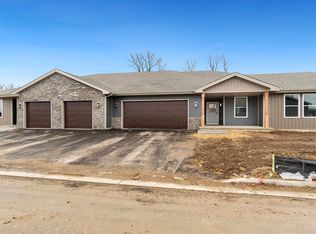 338 Stricker Way, Edgerton, WI 53534