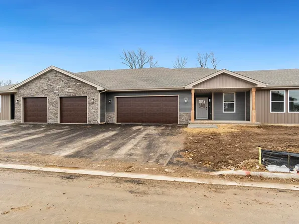 338 Stricker Way, Edgerton, WI 53534