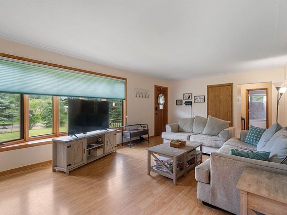 4th image of 3711 Getchell Rd