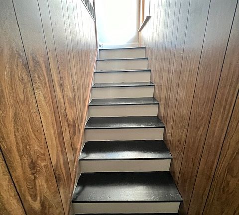 Entrance stairs