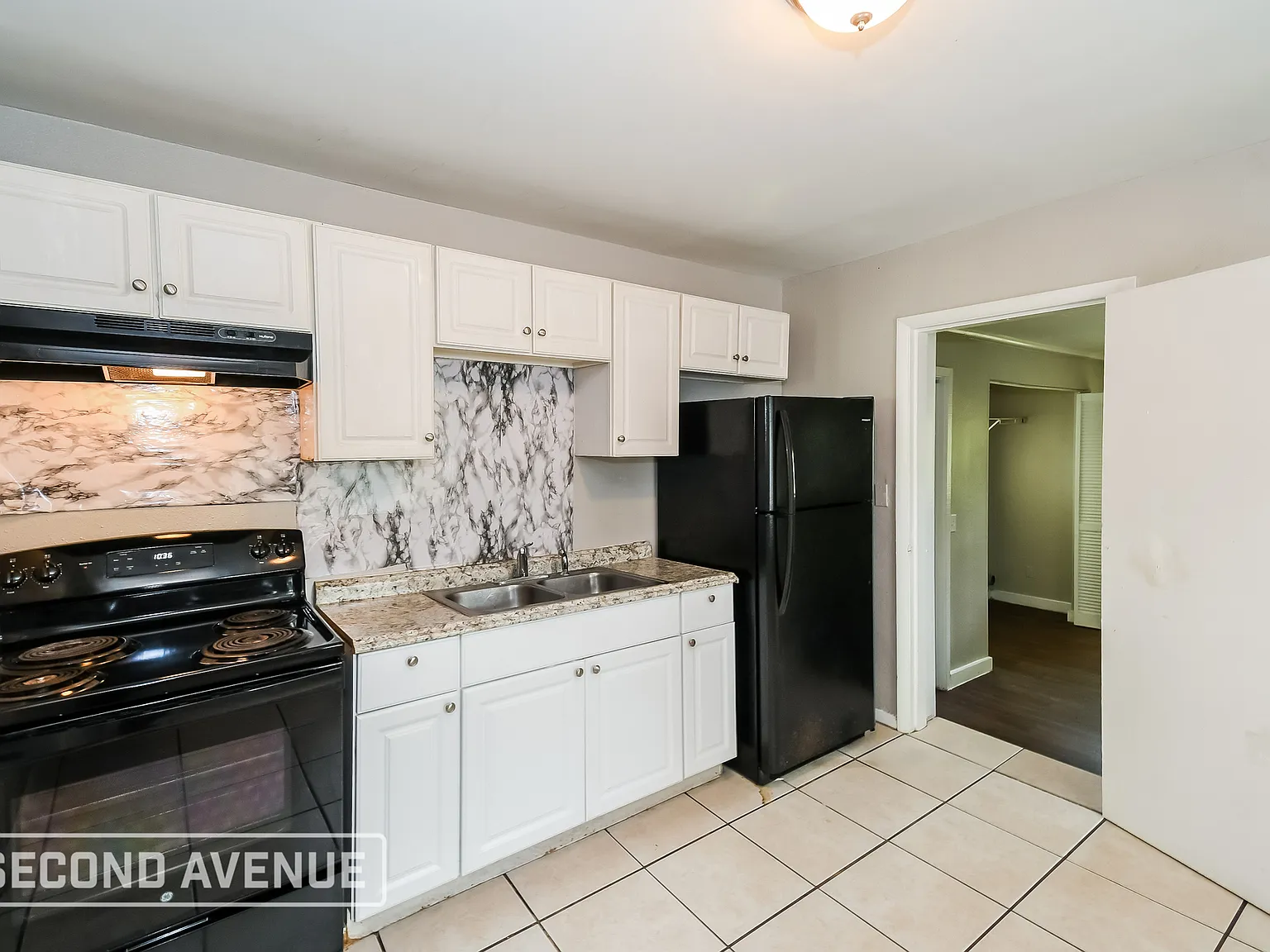 3 bed, 1.0 bath, 1086 sqft, $1,260 — Photo 4
