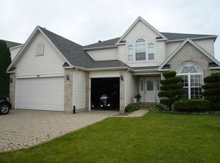 1817 Ridgemoor Dr, Plainfield, IL 60586