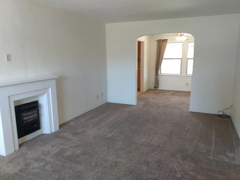 114 E Yale Ave #114 — Photo 6