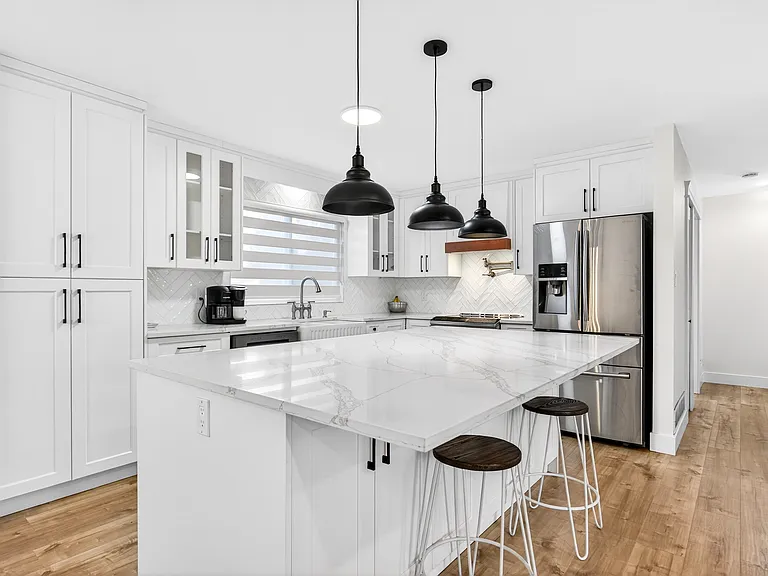21099 Berry Ave — Photo 8